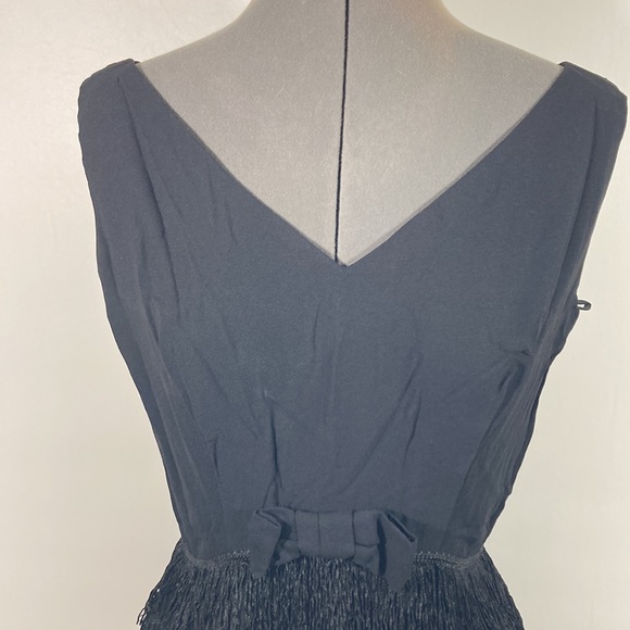 Vintage Rollin Twenty’s Vibes Laying Fringe Sleeveless Black Dress - Picture 3 of 6